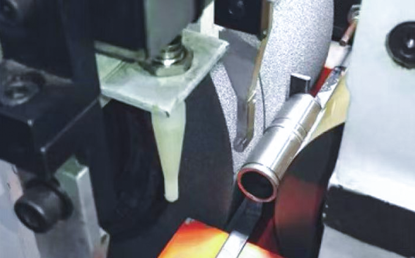 Centerless Grinding Machine